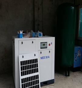螺杆空压机作业于某机械制造厂